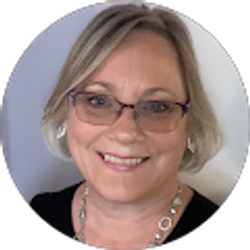 Profile photo of Lynda Phillips