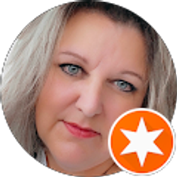 Profile photo of Shannon Stuckey