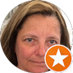 Profile photo of Carmen Ianora