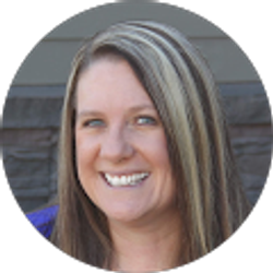 Profile photo of Jennifer Holcomb