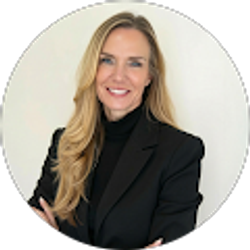 Profile photo of Amber Bills Clarke