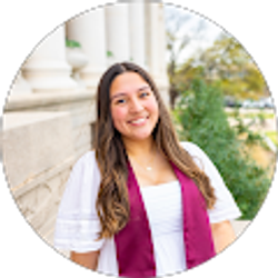 Profile photo of Lillian Bravo