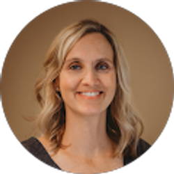 Profile photo of Jennifer Solak