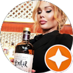 Profile photo of Holly Paige