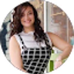 Profile photo of Stephanie Paz