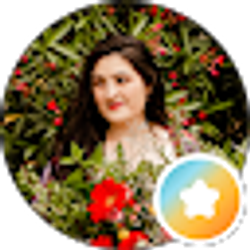 Profile photo of Vivian L