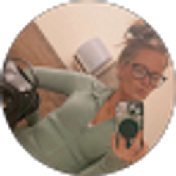 Profile photo of April Smith