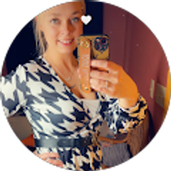 Profile photo of Stephanie Ford