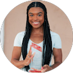 Profile photo of Lexi Edwards