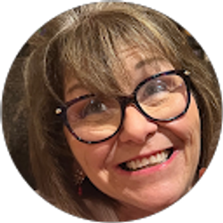 Profile photo of Kelli Clay