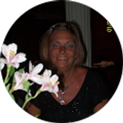 Profile photo of Karen McKenzie