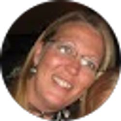 Profile photo of Leslie Arnold