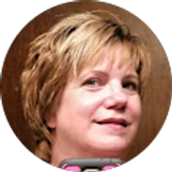 Profile photo of Karen Hoefer