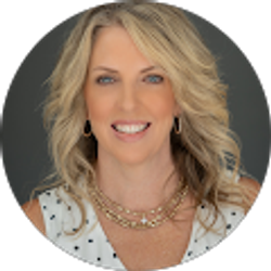 Profile photo of Kelly Testa