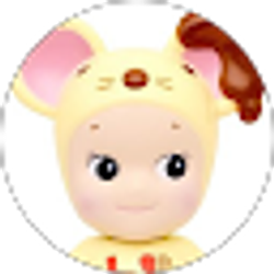 Profile photo of Chloe Ho