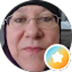 Profile photo of Mumina Donaleski