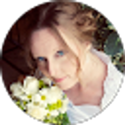 Profile photo of Jenn Beck