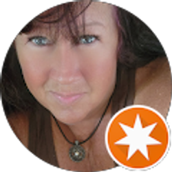 Profile photo of Lisa Ann