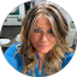 Profile photo of Julie Gunn