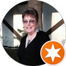 Profile photo of Nina Smith