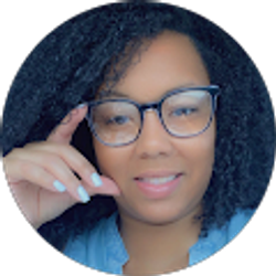 Profile photo of Stephanie Hamilton