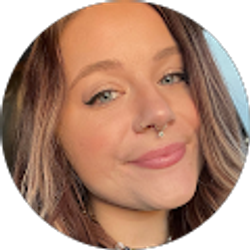 Profile photo of Taylor Neiderhiser