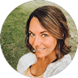 Profile photo of Leslie Armrose