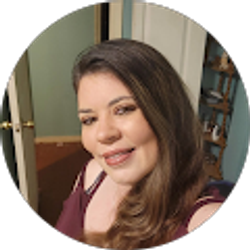 Profile photo of Shellie Hampton