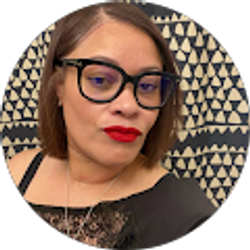 Profile photo of Robyn