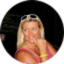 Profile photo of Kelly Auman