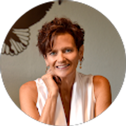 Profile photo of Cimberley Moore-Devenyns