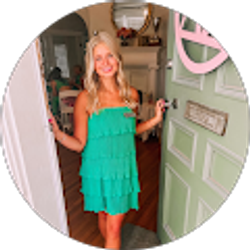 Profile photo of Rayna Upshaw