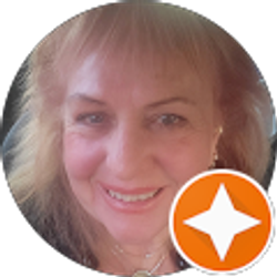 Profile photo of Evelyn Lavergne