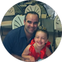 Profile photo of Andres Leal