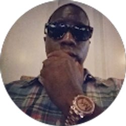 Profile photo of Quinn Harris