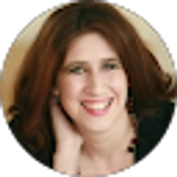 Profile photo of Sarah Schatz Russell Realty