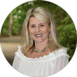 Profile photo of Kelly Mohre