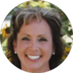 Profile photo of Dee Ann Parry