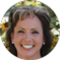 Profile photo of Dee Ann Parry