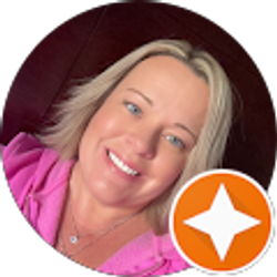 Profile photo of Valerie Alt