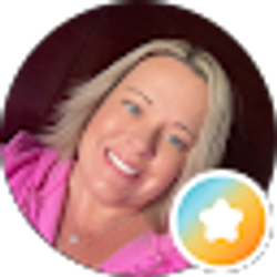 Profile photo of Valerie Alt