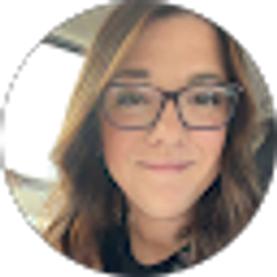 Profile photo of Jennifer Cloke