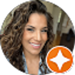 Profile photo of Julianna Pena