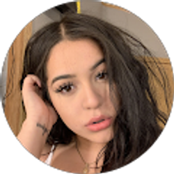 Profile photo of America Salinas