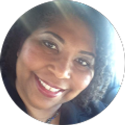 Profile photo of Michelle Arnold