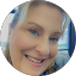 Profile photo of Christine Hunt