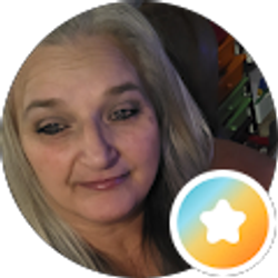 Profile photo of Carolyn Guerita
