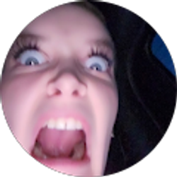 Profile photo of Lily Thomas