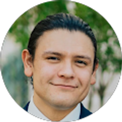 Profile photo of Alberto Flores