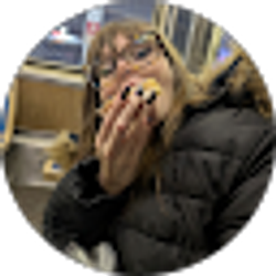 Profile photo of naomi